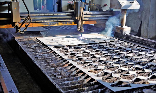 Plasma cutting machine