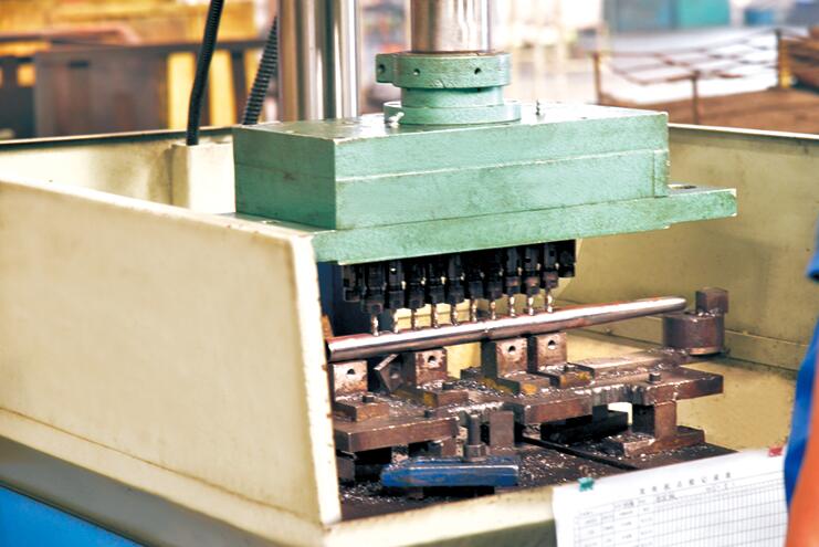  Multi-hole Driling Machine